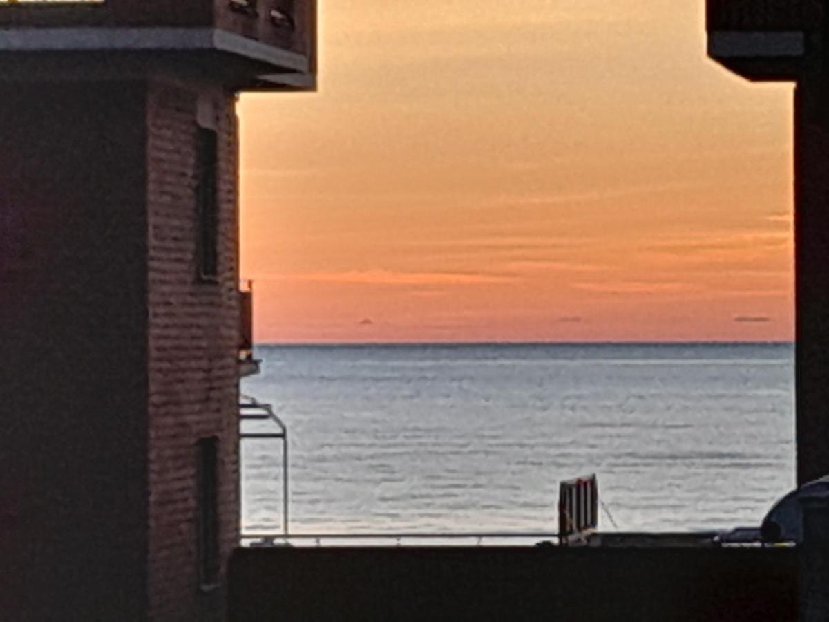 Casa Al Mare Apartment Торваяника Екстериор снимка